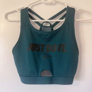 Nike Dri Fit Crop